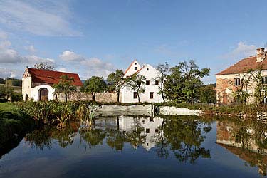 Tvrz ve Štěkři, Foto: Lubor Mrázek Tvrz ve Štěkři, Foto: Lubor Mrázek