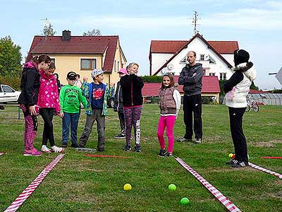 Podzimní Dětský Třebonín Petangue Open, obecní hřiště Dolní Třebonín 3.10.2015, foto: Lubor Mrázek