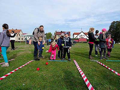 Podzimní Dětský Třebonín Petangue Open, obecní hřiště Dolní Třebonín 3.10.2015, foto: Lubor Mrázek