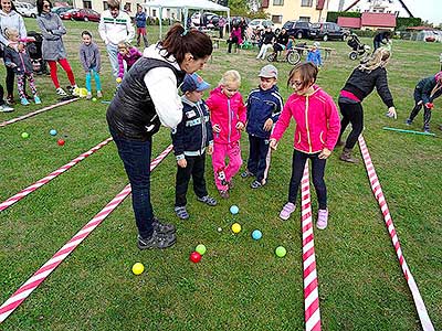 Podzimní Dětský Třebonín Petangue Open, obecní hřiště Dolní Třebonín 3.10.2015, foto: Lubor Mrázek
