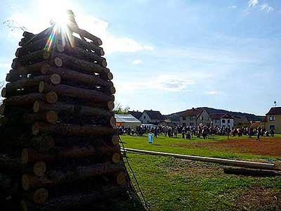 Pálení čarodějnic, Dolní Třebonín 30.4.2016, foto: Jan Švec