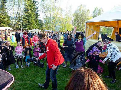 Pálení čarodějnic, Dolní Třebonín 30.4.2016, foto: Jan Švec