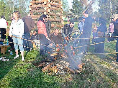 Pálení čarodějnic, Dolní Třebonín 30.4.2016, foto: Jan Švec