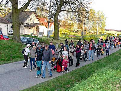 Pálení čarodějnic, Dolní Třebonín 30.4.2016, foto: Jan Švec