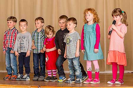 Besidka ke Dni matek 2016, Velešín 6.5.2016, foto: Lubor Mrázek