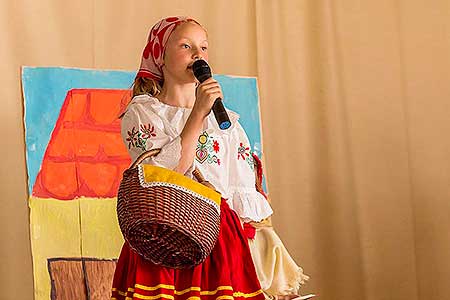 Besidka ke Dni matek 2016, Velešín 6.5.2016, foto: Lubor Mrázek