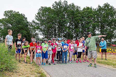 Triatlon Dolní Třebonín 11.6.2016, foto: Lubor Mrázek