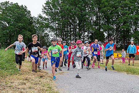 Triatlon Dolní Třebonín 11.6.2016, foto: Lubor Mrázek