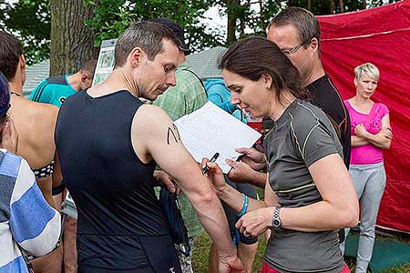 Triatlon Dolní Třebonín 11.6.2016, foto: Lubor Mrázek