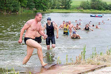 Triatlon Dolní Třebonín 11.6.2016, foto: Lubor Mrázek