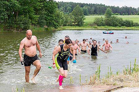 Triatlon Dolní Třebonín 11.6.2016, foto: Lubor Mrázek