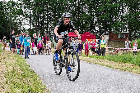 Triatlon Dolní Třebonín 11.6.2016, foto: Lubor Mrázek