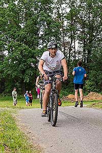 Triatlon Dolní Třebonín 11.6.2016, foto: Lubor Mrázek