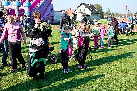 Pálení čarodějnic, Dolní Třebonín 30.4.2016, foto: Jan Švec