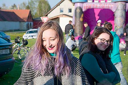 Pálení čarodějnic, Dolní Třebonín 30.4.2016, foto: Jan Švec