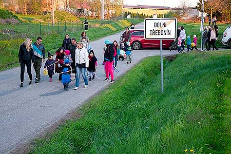 Pálení čarodějnic, Dolní Třebonín 30.4.2016, foto: Jan Švec