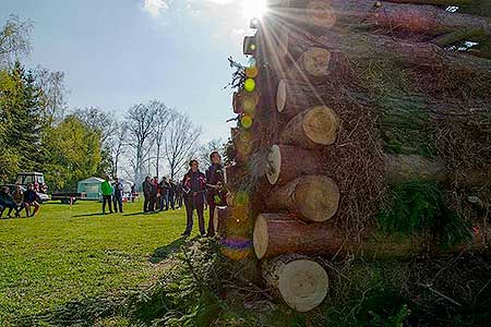 Pálení čarodějnic, Dolní Třebonín 30.4.2016, foto: Jan Švec