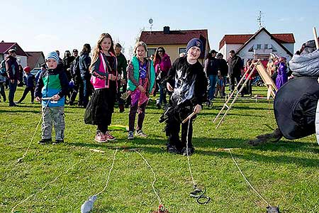 Pálení čarodějnic, Dolní Třebonín 30.4.2016, foto: Jan Švec