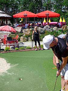 Adventure minigolf, Hluboká nad Vltavou 10.6.2017, foto: Jan Švec