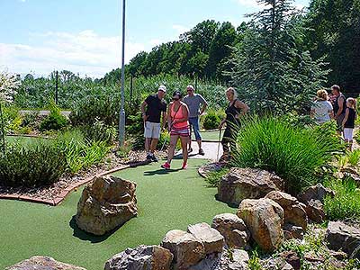 Adventure minigolf, Hluboká nad Vltavou 10.6.2017, foto: Jan Švec