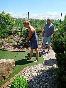 Adventure minigolf, Hluboká nad Vltavou 10.6.2017, foto: Jan Švec