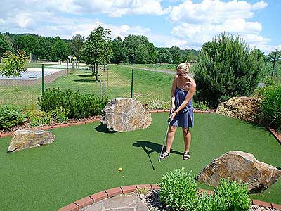 Adventure minigolf, Hluboká nad Vltavou 10.6.2017, foto: Jan Švec