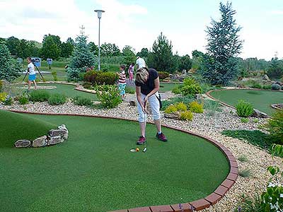 Adventure minigolf, Hluboká nad Vltavou 10.6.2017, foto: Jan Švec