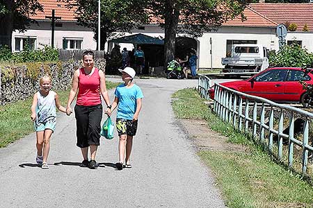 Rozloučení se školou v Dolním Třeboníně, Putování se zvířátky 24.6.2017, foto: Jan Švec