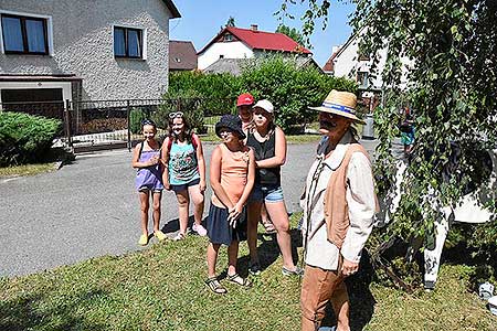 Rozloučení se školou v Dolním Třeboníně, Putování se zvířátky 24.6.2017, foto: Jan Švec