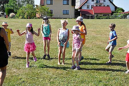 Rozloučení se školou v Dolním Třeboníně, Putování se zvířátky 24.6.2017, foto: Jan Švec