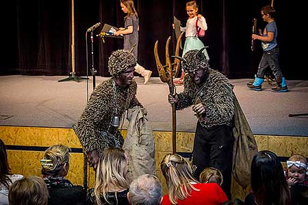 Mikulášská besídka ZŠ a MŠ Dolní Třebonín s nadílkou 4.12.2018, foto: Lubor Mrázek