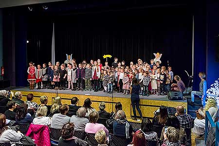 Mikulášská besídka ZŠ a MŠ Dolní Třebonín s nadílkou 4.12.2018, foto: Lubor Mrázek