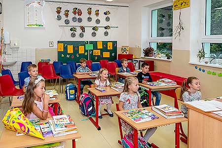 Zahájení školního roku 2019/2020 v ZŠ Dolní Třebonín, 2.9.2019, foto: Lubor Mrázek