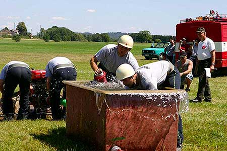 Hasičská soutěž „O pohár Obce Dolní Třebonín“,  14. července 2007