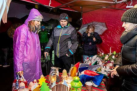 Zpívání u vánočního stromu 21.12.2019, foto: Lubor Mrázek