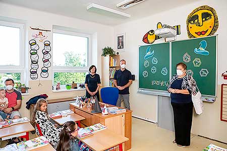 Zahájení školního roku v ZŠ a MŠ Dolní Třebonín 1.9.2021, foto: Lubor Mrázek