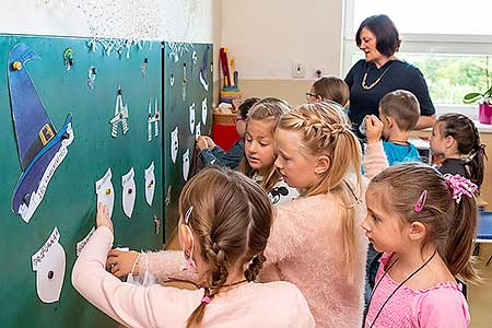Zahájení školního roku v ZŠ a MŠ Dolní Třebonín 1.9.2021, foto: Lubor Mrázek