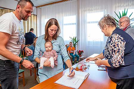 Vítání občánků v obci Dolní Třebonín 10.10.2021, foto: Lubor Mrázek