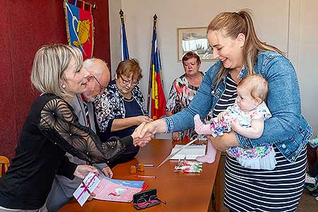 Vítání občánků v obci Dolní Třebonín 10.10.2021, foto: Lubor Mrázek