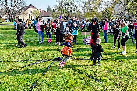 Pálení čarodějnic, Dolní Třebonín 30.4.2022, foto: Jan Švec