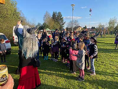 Pálení čarodějnic, Dolní Třebonín 30.4.2023, foto: Iveta Kahovcová