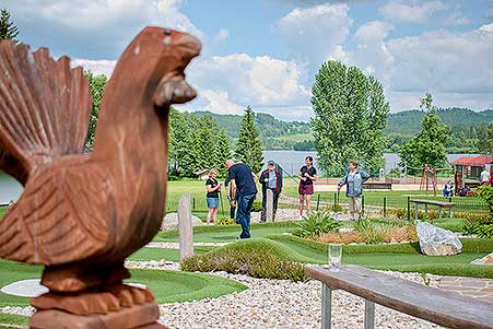 Minigolf v Resortu Olšina, 3. soutěž Třebonínského klání dvojic 11. 6. 2023, foto: Jan Švec