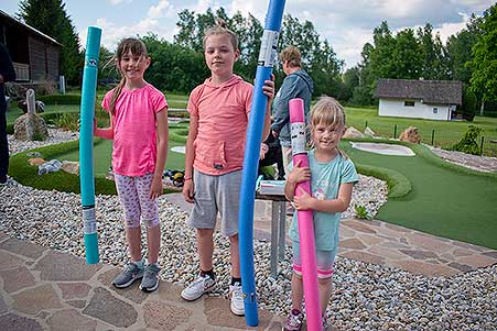 Minigolf v Resortu Olšina, 3. soutěž Třebonínského klání dvojic 11. 6. 2023, foto: Jan Švec