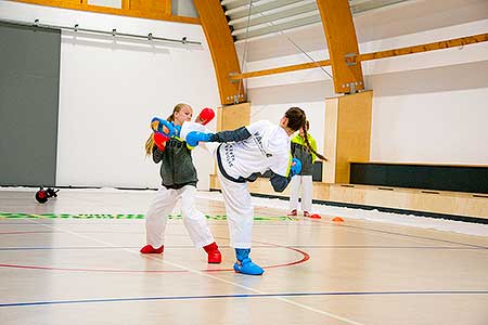 Den otevřených dveří sportovně kulturního centra a rozloučení se školou, Dolní Třebonín 24. 6. 2023, foto: Jan Švec