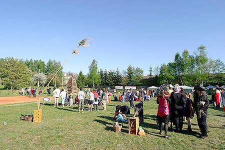 Pálení čarodějnic v obci Dolní Třebonín, 30.4.2007, foto: Lubor Mrázek