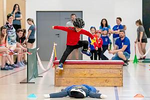 Závody mladých hasičů v překážkové dráze, sportovní hala Dolní Třebonín 13. 4. 2024, foto: Lubor Mrázek
