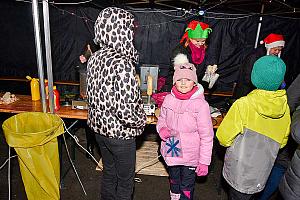 Zpívání u vánočního stromu, Dolní Třebonín 20. prosince 2025, foto: Jan Švec