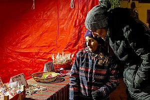 Zpívání u vánočního stromu, Dolní Třebonín 20. prosince 2025, foto: Lubor Mrázek