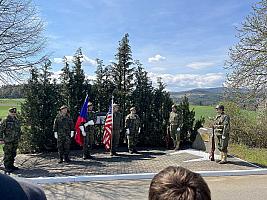 Slavnostní položení kytice k 81. výročí sestřelení amerického letce Williama R. Preddyho 18. 4. 2026