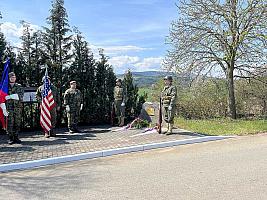 Slavnostní položení kytice k 81. výročí sestřelení amerického letce Williama R. Preddyho 18. 4. 2026